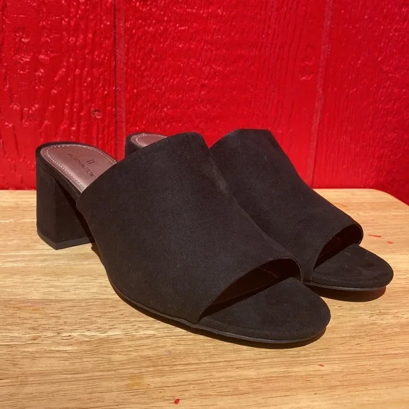 Worthington Shoes Sandals - Picture 4 of 6